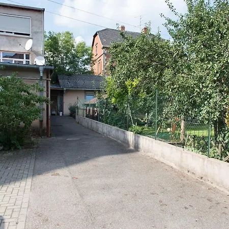 Meublé Le Coin Tranquille Apartamento *